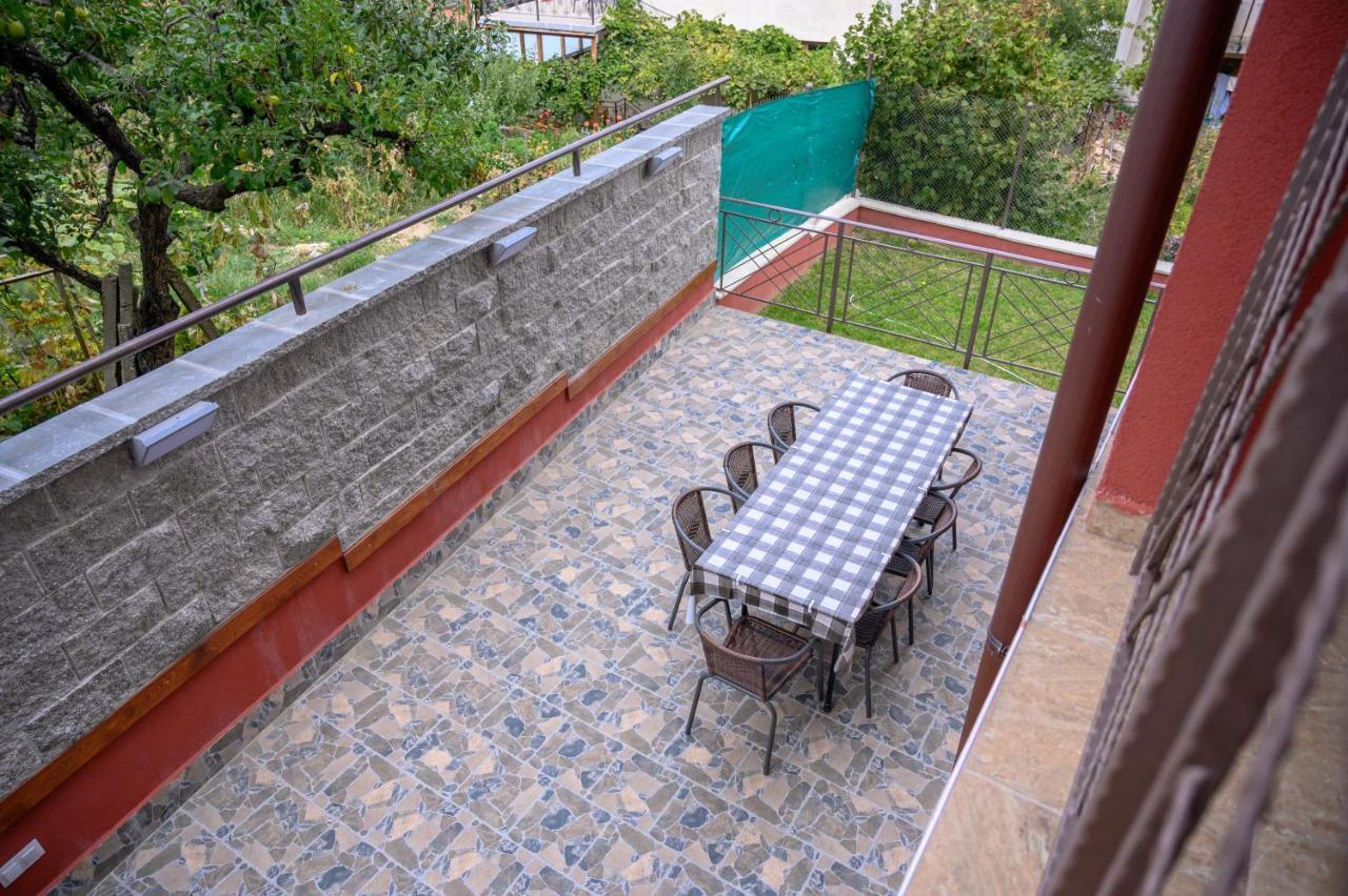 Къща За Гости „Жоро И Дани “ Villa Szapareva Banja Kültér fotó
