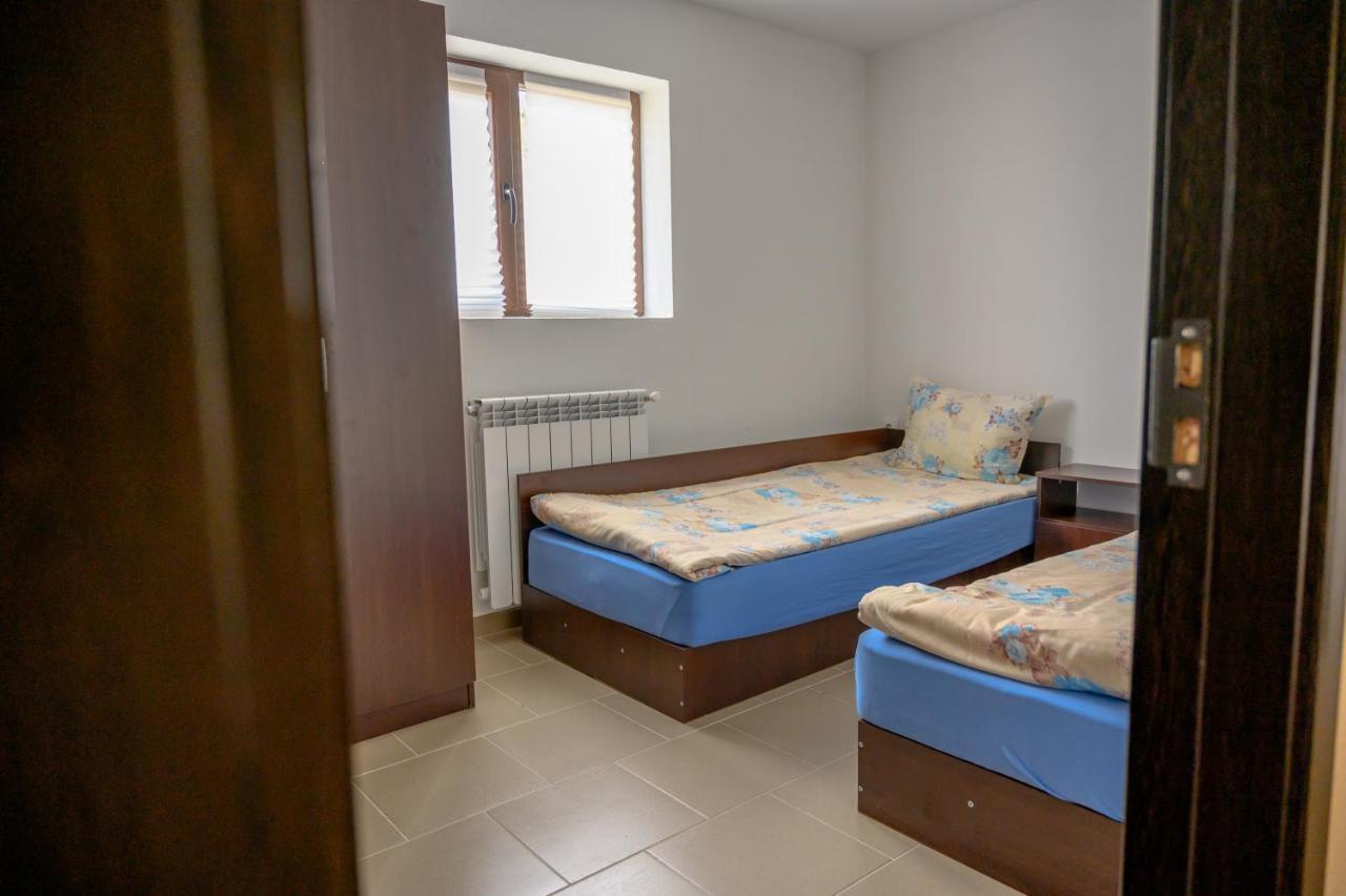 Къща За Гости „Жоро И Дани “ Villa Szapareva Banja Kültér fotó